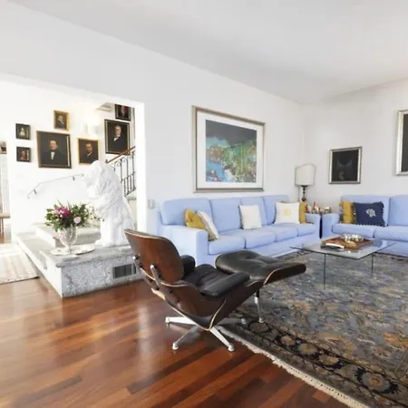 Semesterbostad Great Charm I Due Leoni *