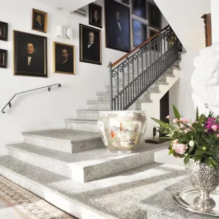 Tatil Evi Great Charm I Due Leoni *