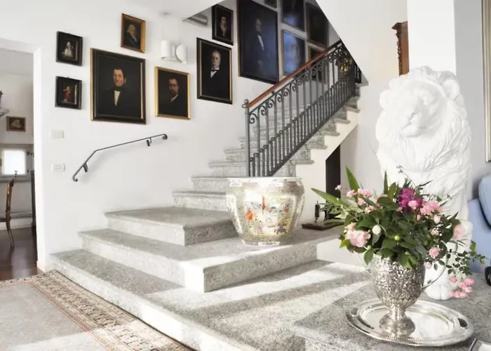 Semesterbostad Great Charm I Due Leoni *