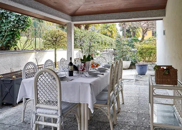 Semesterbostad Great Charm I Due Leoni