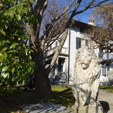 Great Charm I Due Leoni